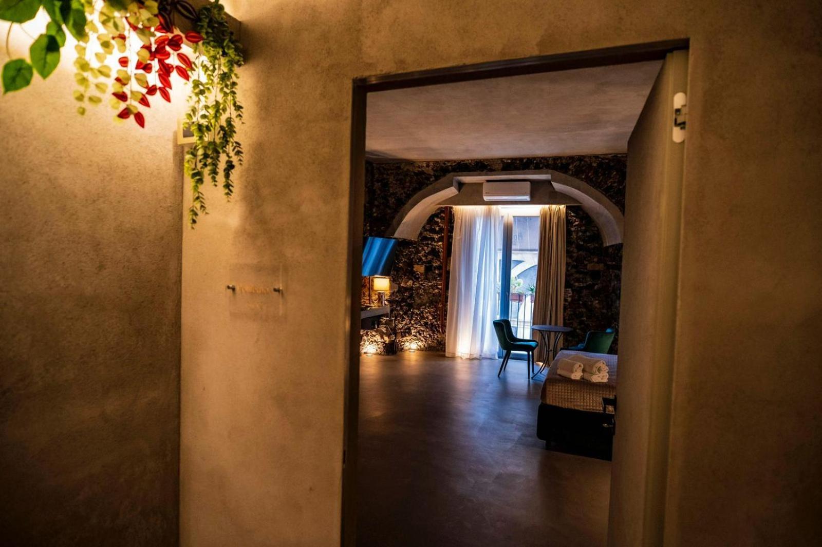 Charme Catania Central Suites Екстериор снимка