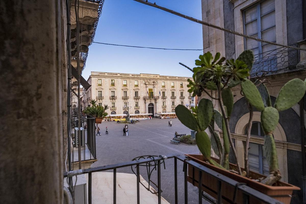 Charme Catania Central Suites Екстериор снимка