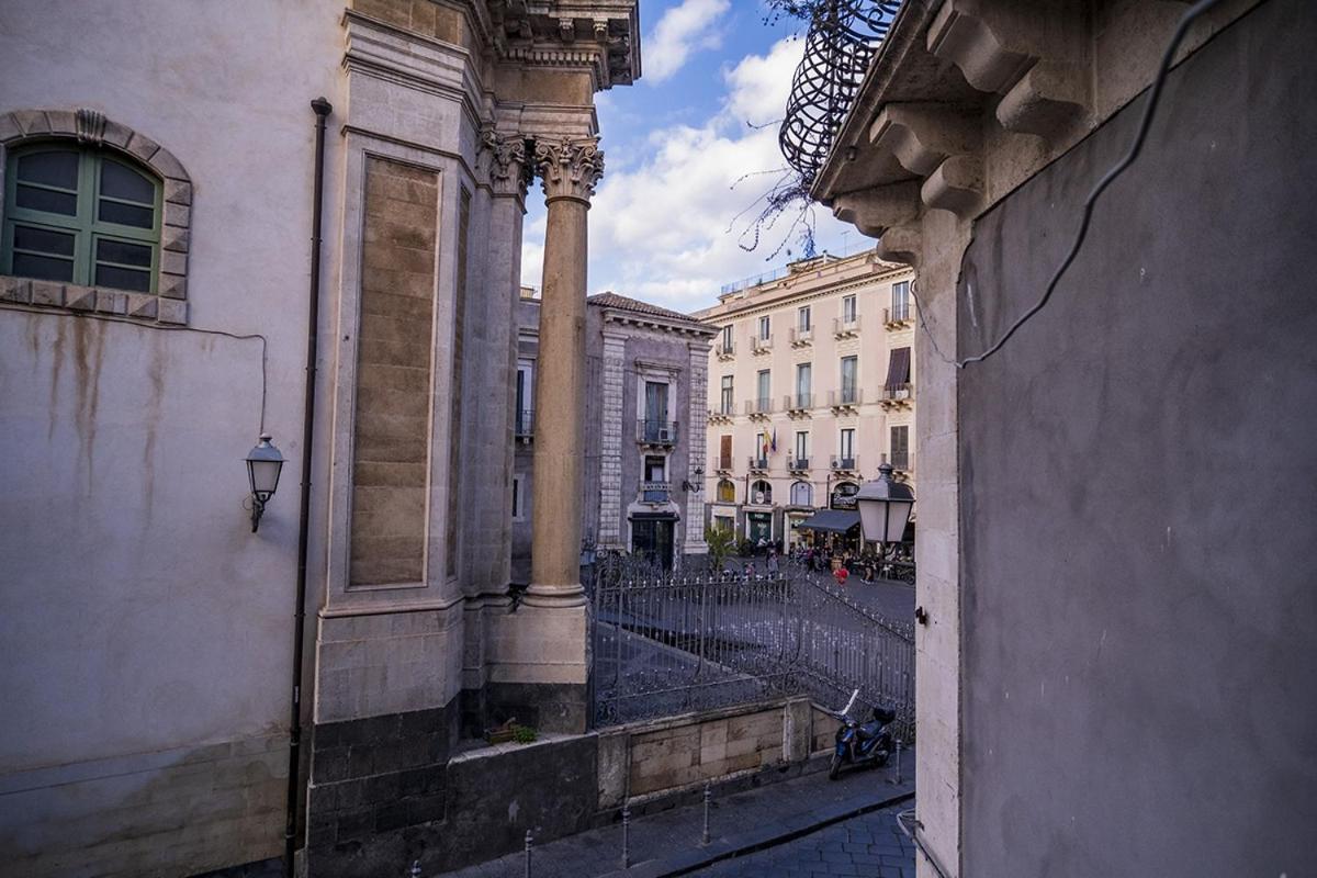 Charme Catania Central Suites Екстериор снимка